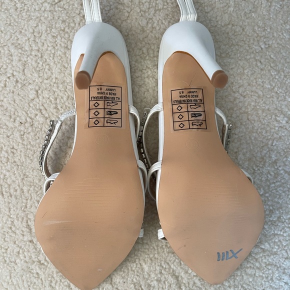 Lulus White Heel - Picture 3 of 4